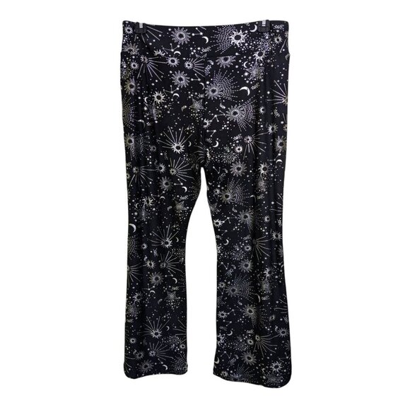 No Boundaries Juniors XXL Flare Pants Celestial Black Silver Foil Print Pull On - Picture 2 of 6